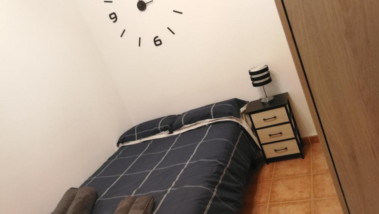 The Clock Apartment Madrid Bagian luar foto