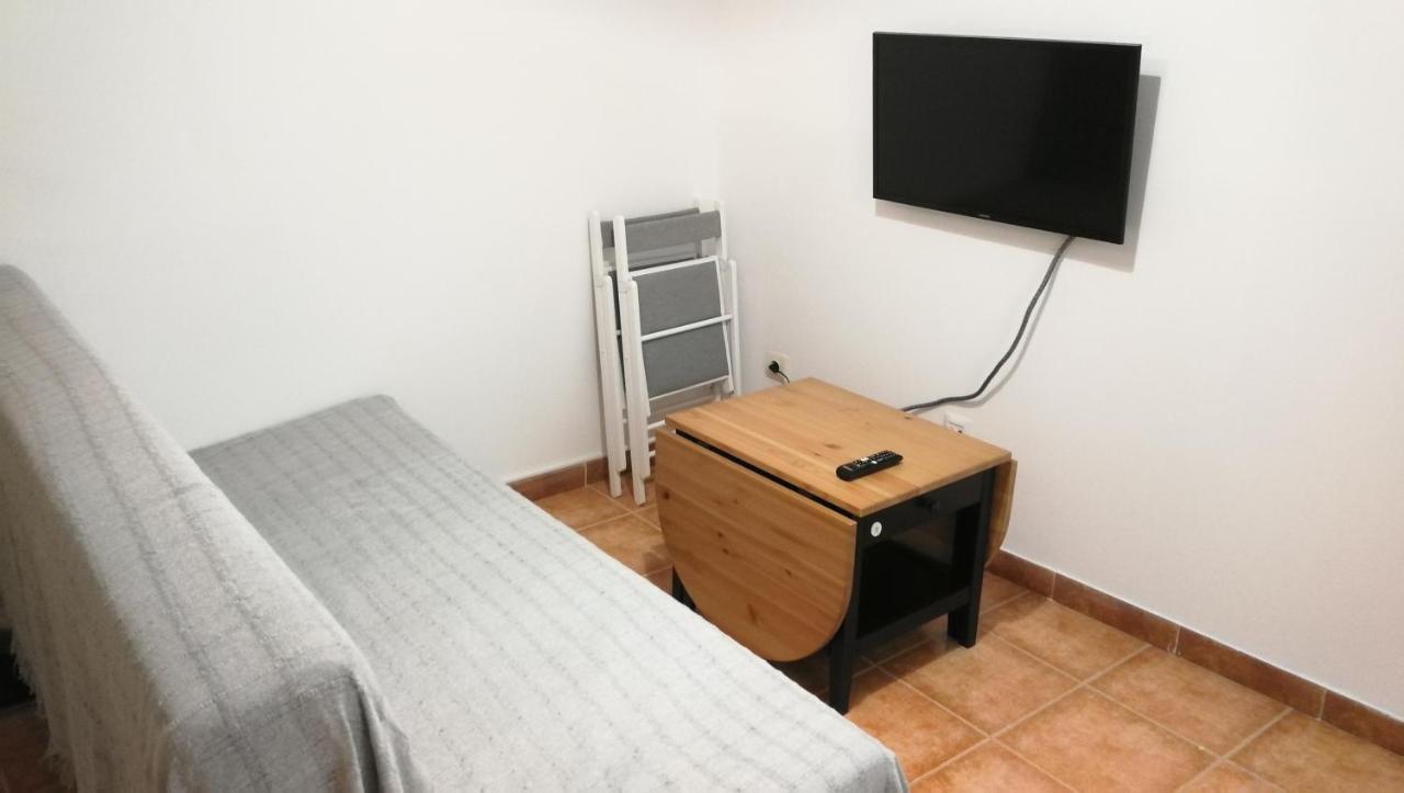 The Clock Apartment Madrid Bagian luar foto
