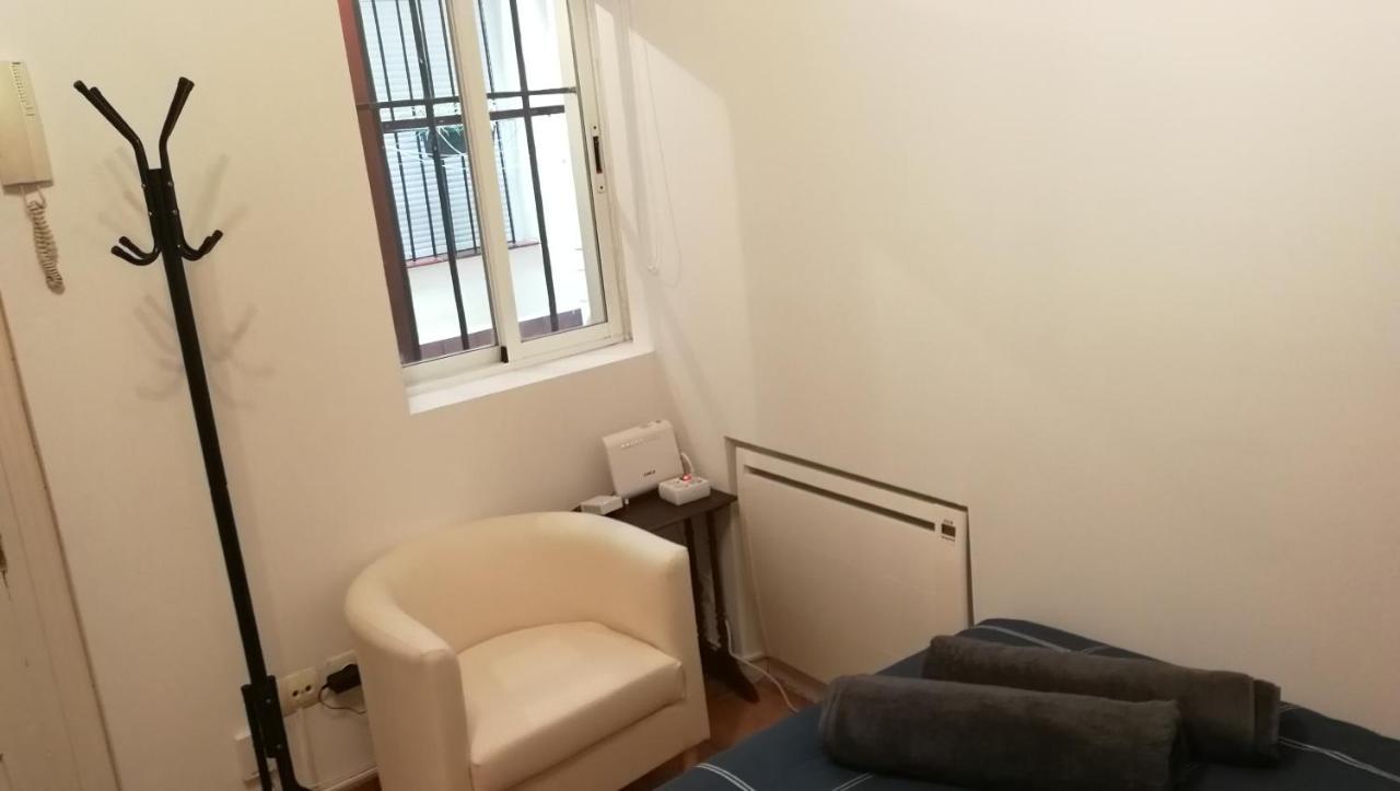 The Clock Apartment Madrid Bagian luar foto