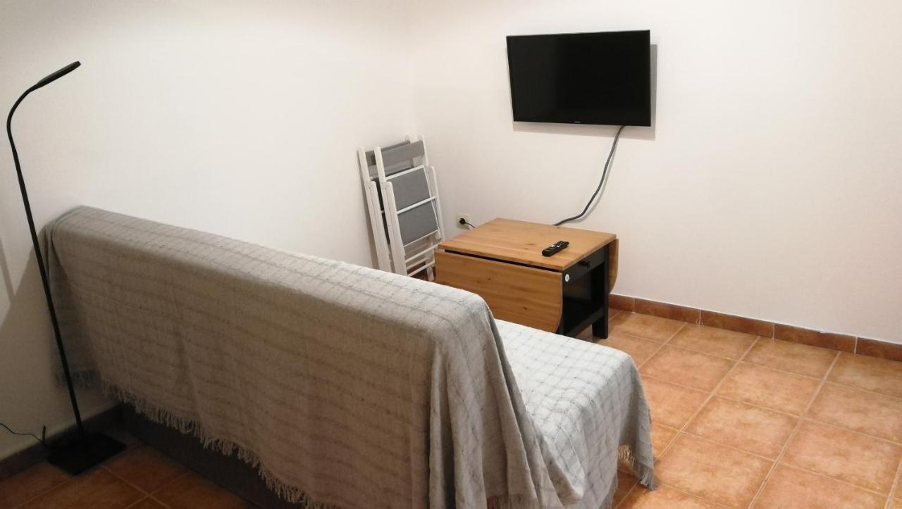 The Clock Apartment Madrid Bagian luar foto